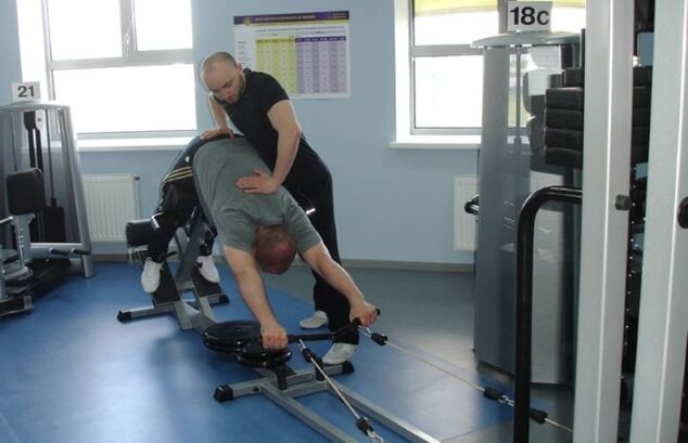 Educación física dos medios para a osteocondrose do lumbar